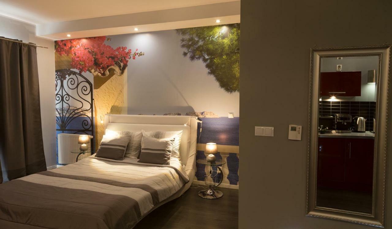 Apartament Onyx Poznan Bagian luar foto